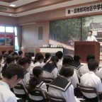 中学生が英語で暗唱と弁論